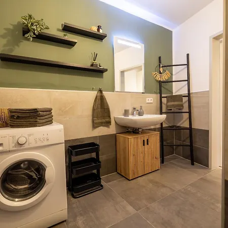 Apartment Modern Altstadt- Stilvolles Barrierefreies - Kostenloser Parkplatz Und Wlan