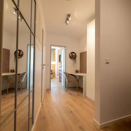 Apartment Modern Altstadt- Stilvolles Barrierefreies - Kostenloser Parkplatz Und Wlan Erfurt
